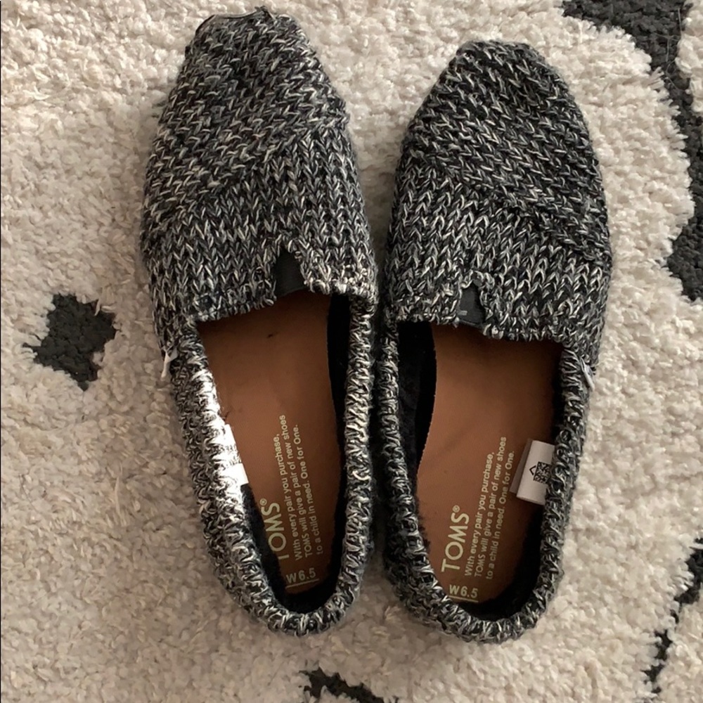 Toms Shoes 6.5 Knit, Fuzzy!